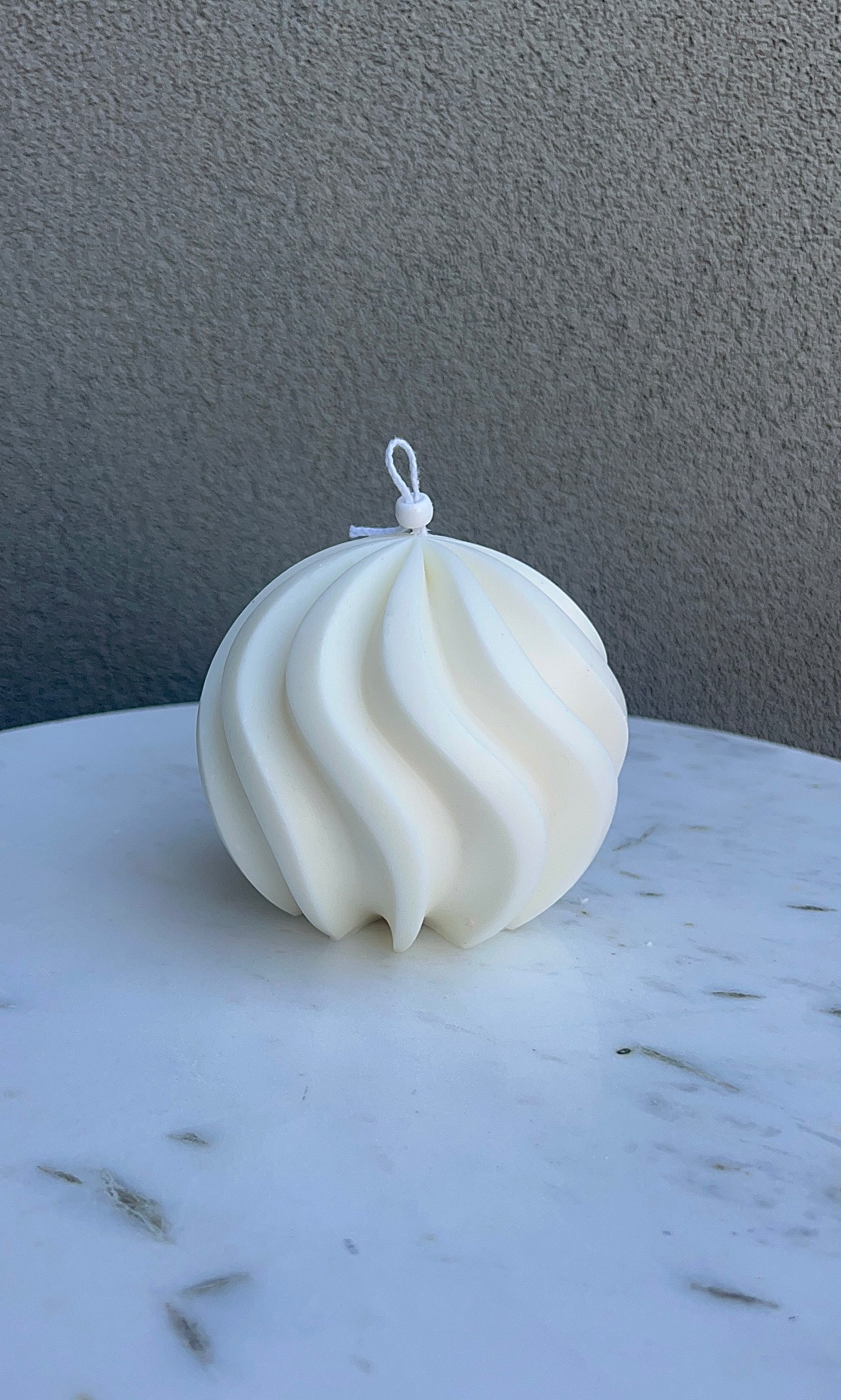 The Swirl Ball Candle