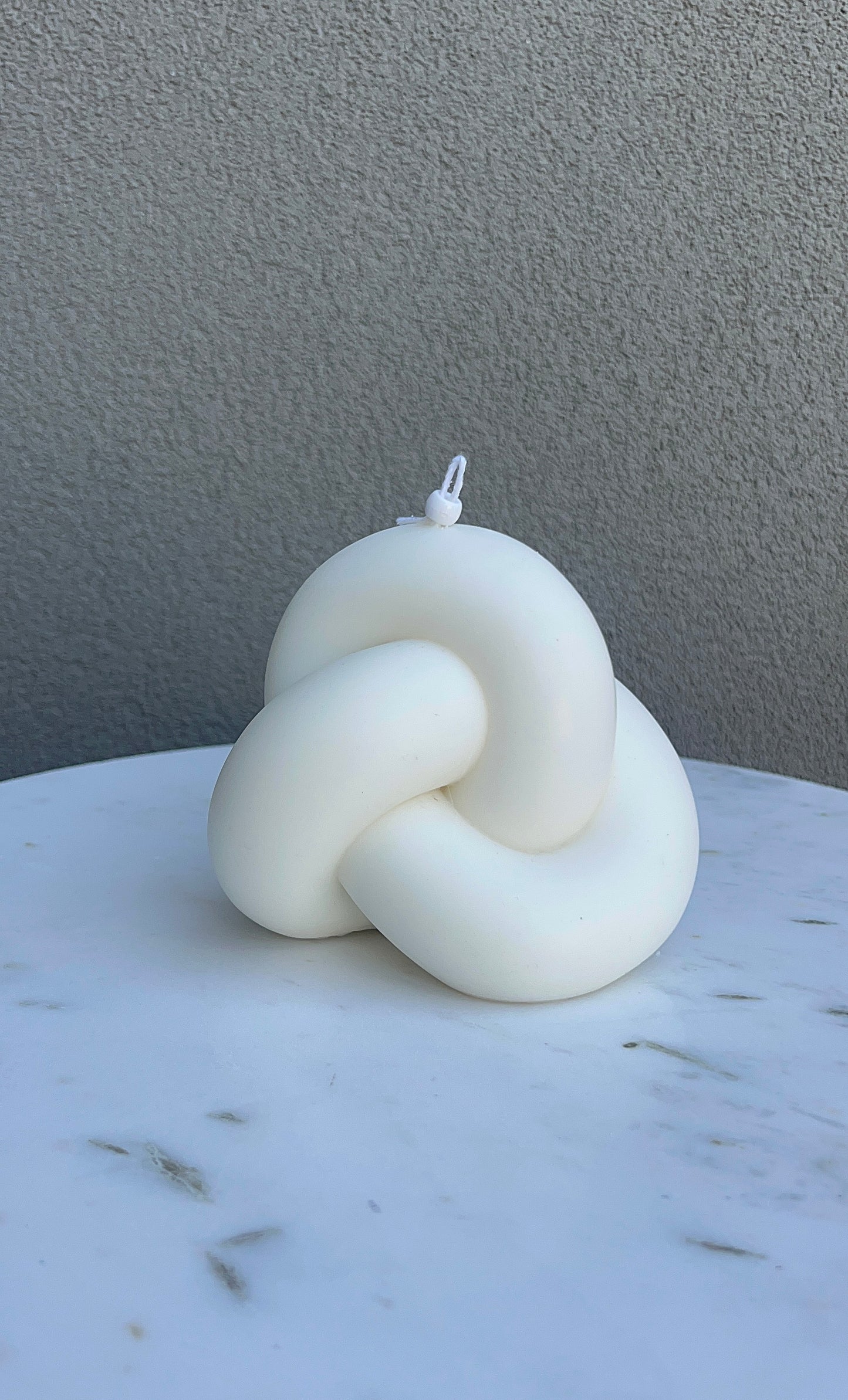 The Knot Candle